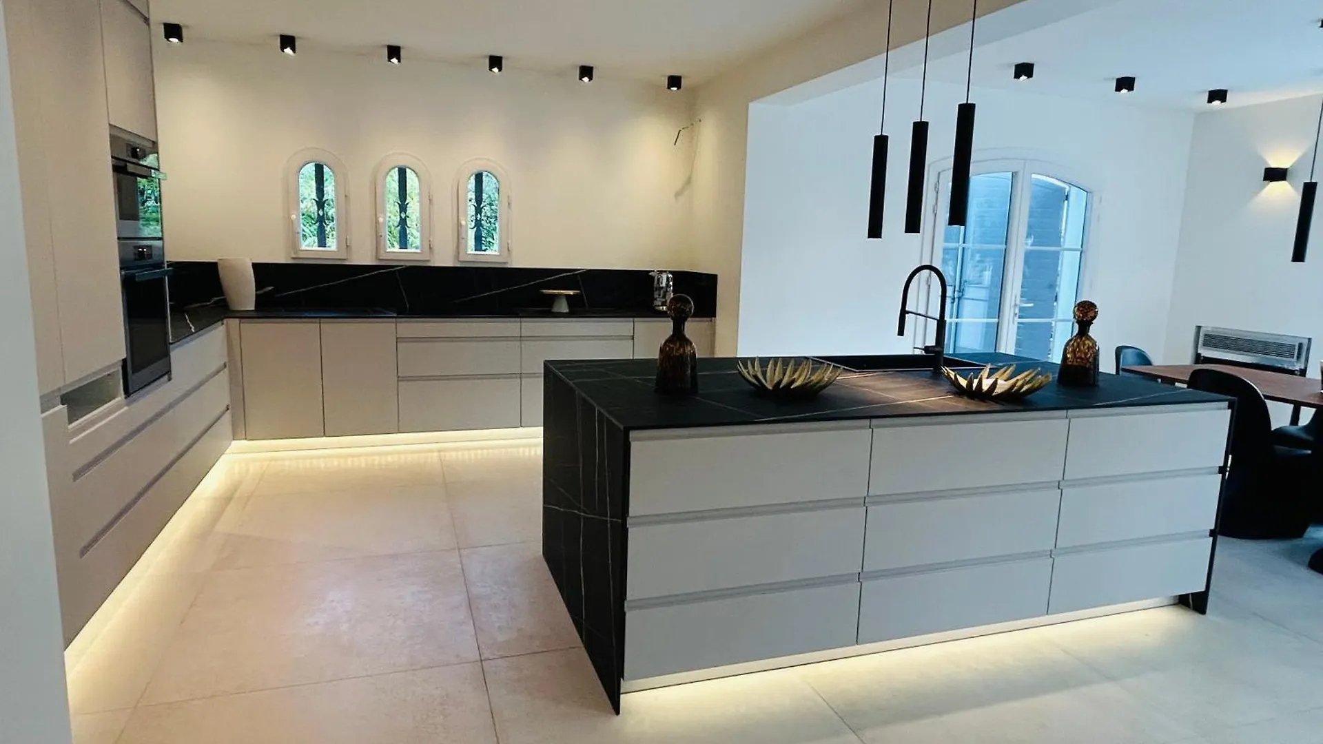 Luxury Villa Cannes,350 M2, 12 Pers, 6 Ch 6 Sdb France