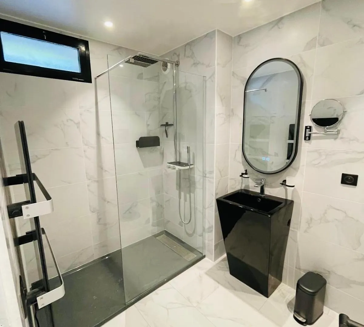Luxury Villa Cannes,350 M2, 12 Pers, 6 Ch 6 Sdb  Cannes