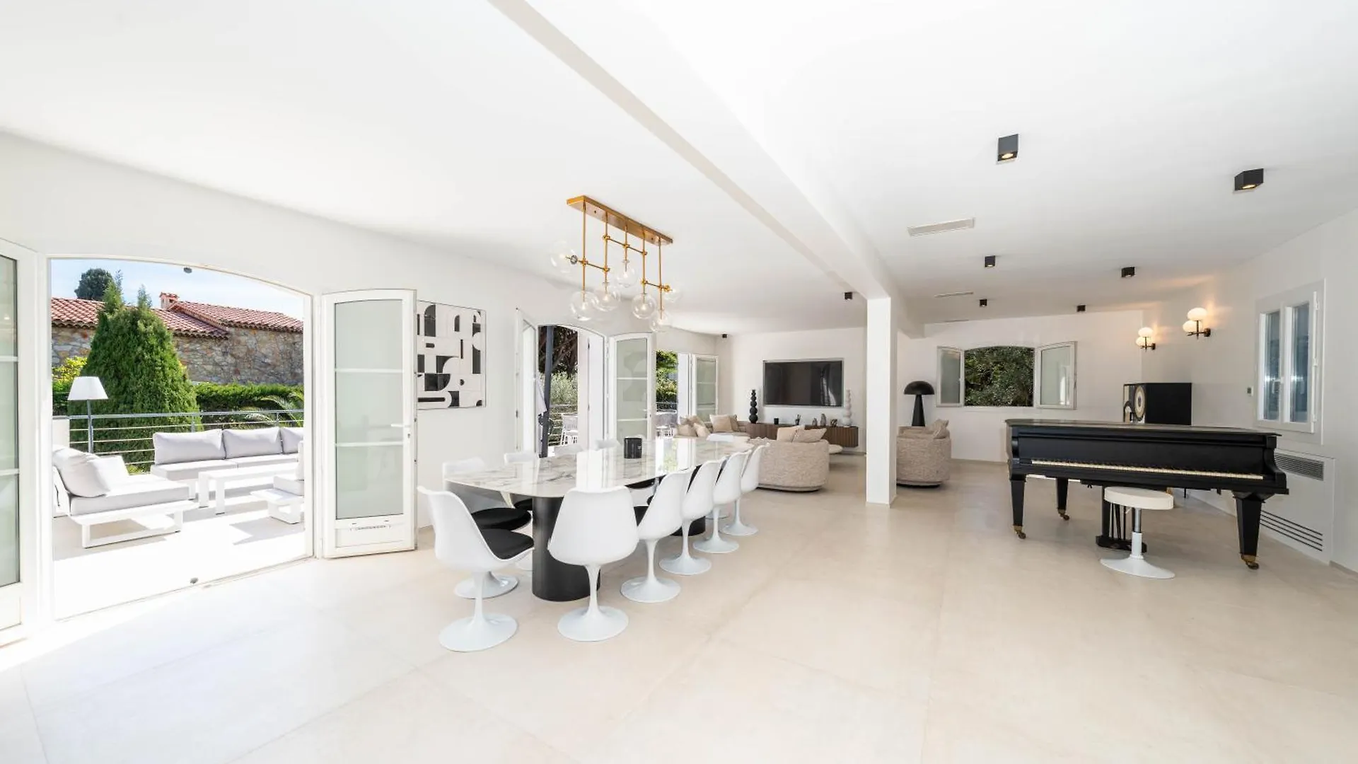 Luxury Villa Cannes,350 M2, 12 Pers, 6 Ch 6 Sdb 0*, Cannes France