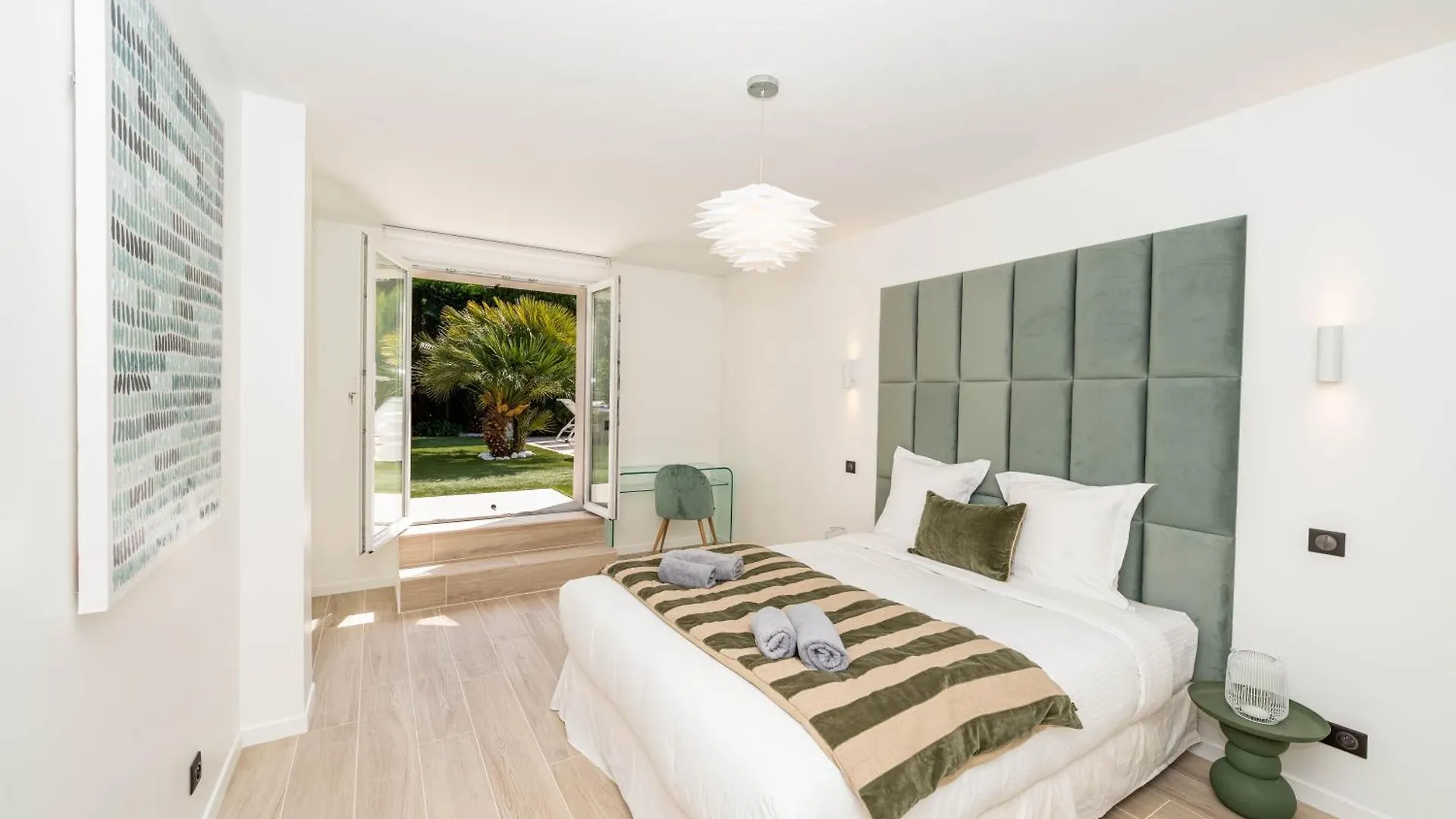 Luxury Villa Cannes,350 M2, 12 Pers, 6 Ch 6 Sdb France